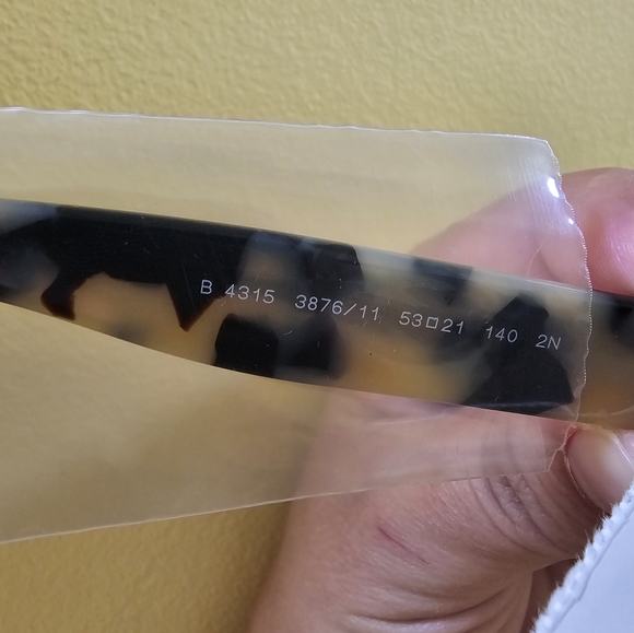 Burberry 53mm Oversize Square Tortoise Sunglasses - Picture 7 of 8